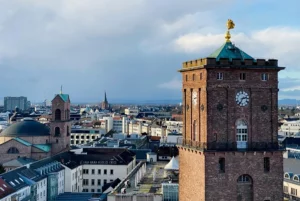 Wie hoch sind die durchschnittlichen Immobilienpreise in Karlsruhe?